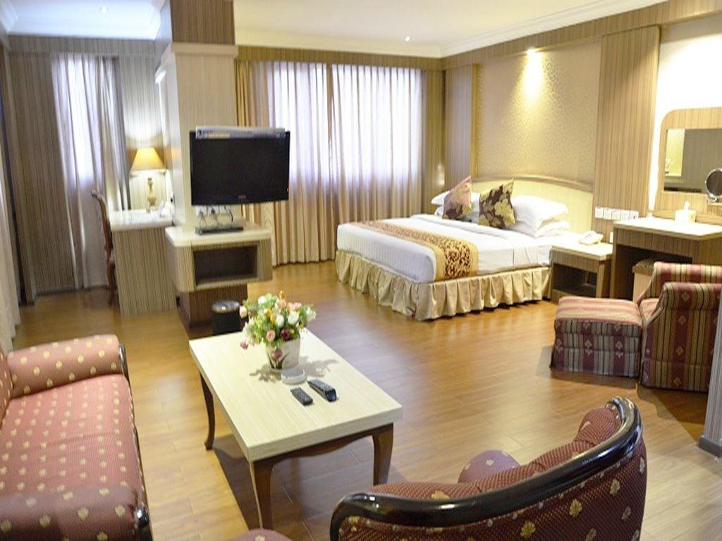 Formosa Hotel Batam Екстер'єр фото