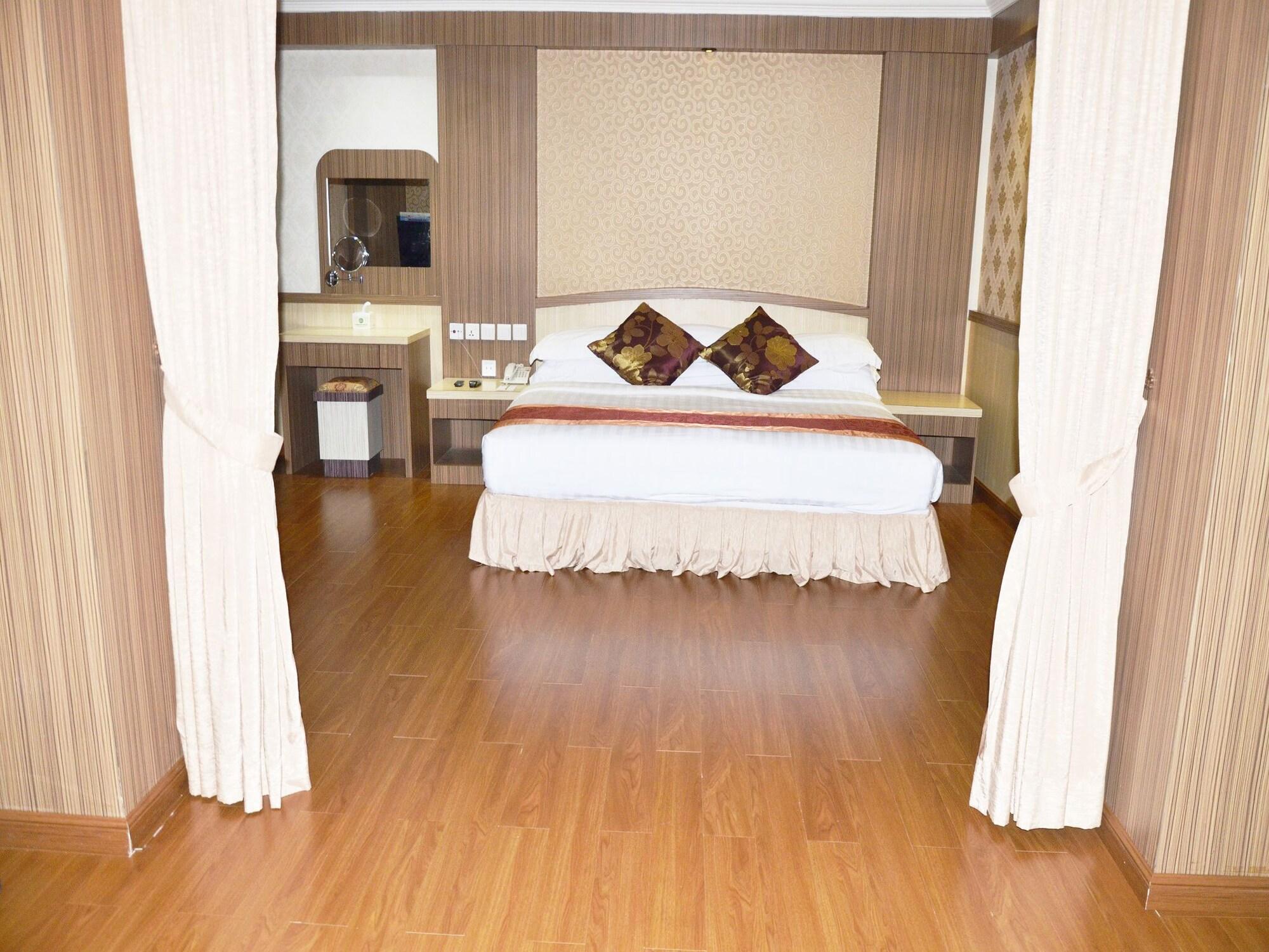 Formosa Hotel Batam Екстер'єр фото