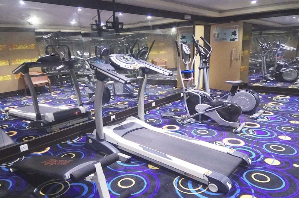 Formosa Hotel Batam Екстер'єр фото