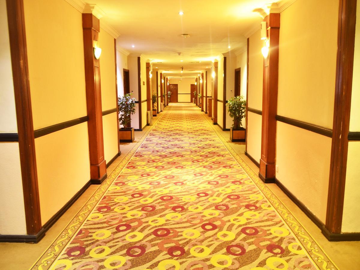 Formosa Hotel Batam Екстер'єр фото