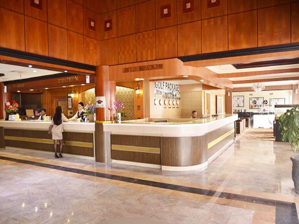 Formosa Hotel Batam Екстер'єр фото