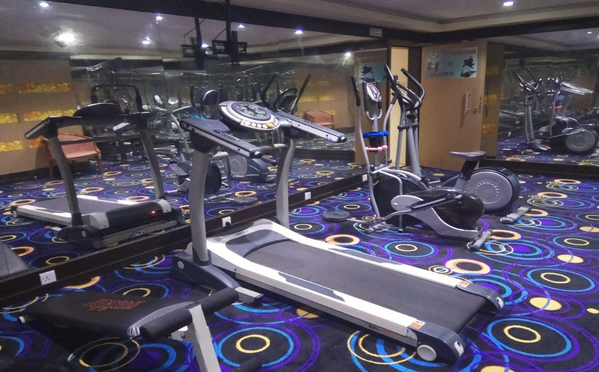 Formosa Hotel Batam Екстер'єр фото